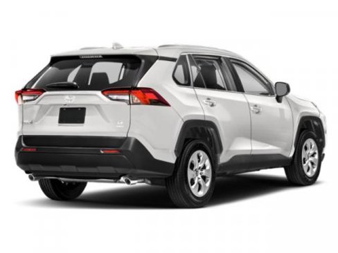 Used 2022 Toyota RAV4 LE image 5