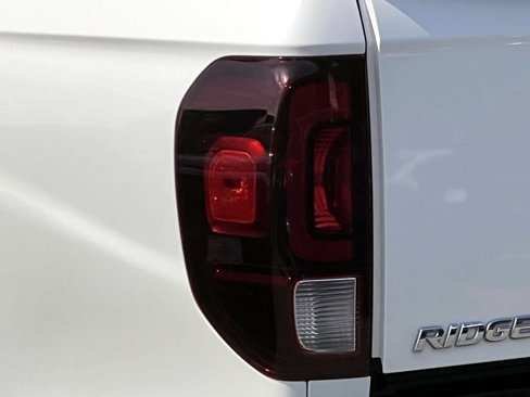 Certified 2017 Honda Ridgeline RTL-E image 8