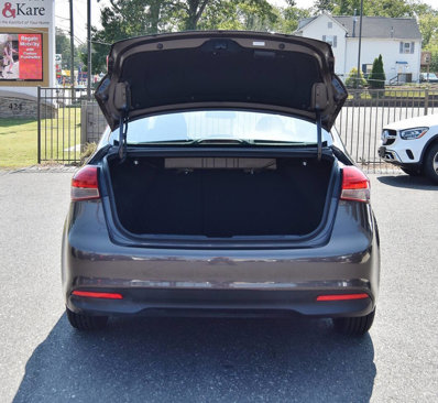 Used 2017 Kia Forte LX image 10