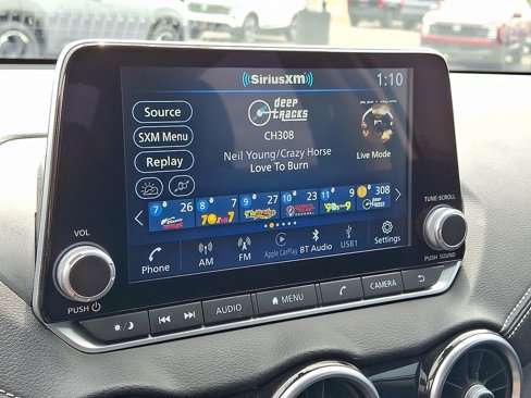 Used 2022 Nissan Sentra SV image 17