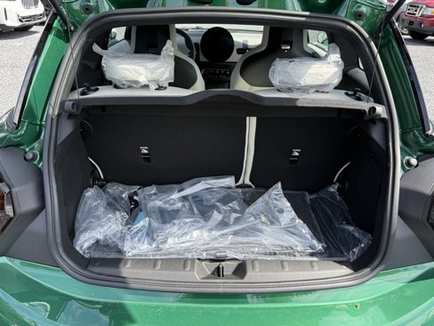 New 2026 MINI Cooper 2-Door Hardtop image 9