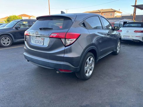 Used 2022 Honda HR-V LX image 2