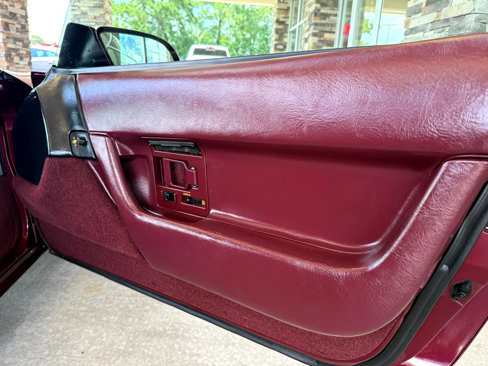 Used 1993 Chevrolet Corvette Convertible image 15