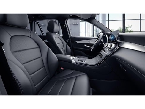 Used 2022 Mercedes-Benz GLC 300 4MATIC image 4