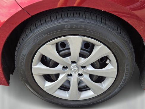 Used 2024 Toyota Corolla LE image 9