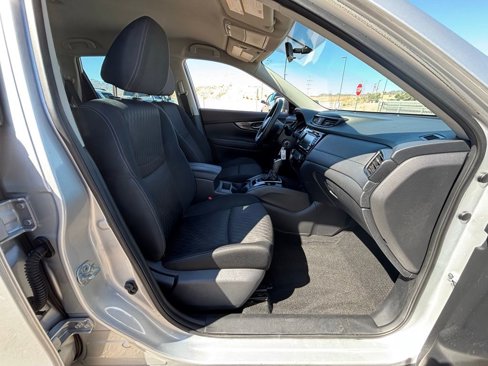 Used 2018 Nissan Rogue S image 39