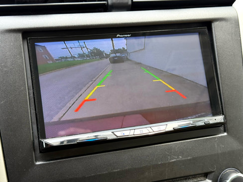 Used 2016 Ford Fusion Energi SE image 5