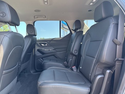 Used 2020 Chevrolet Traverse LT w/ Driver Confidence II Package image 14