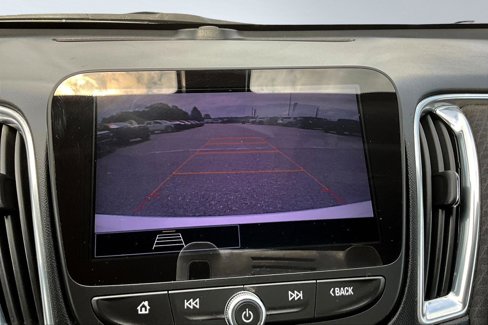 Used 2021 Chevrolet Malibu LT image 12