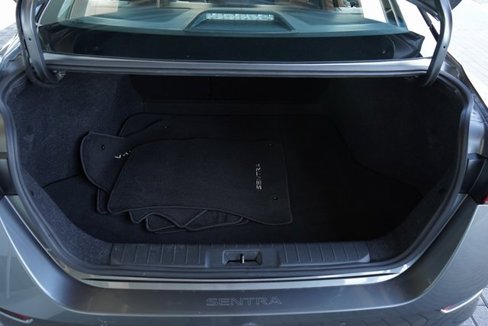 Used 2021 Nissan Sentra SV image 8