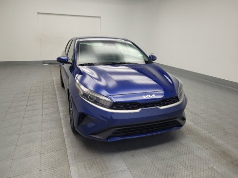 Used 2023 Kia Forte LXS image 14