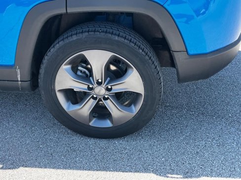 Used 2022 Jeep Compass Latitude image 7