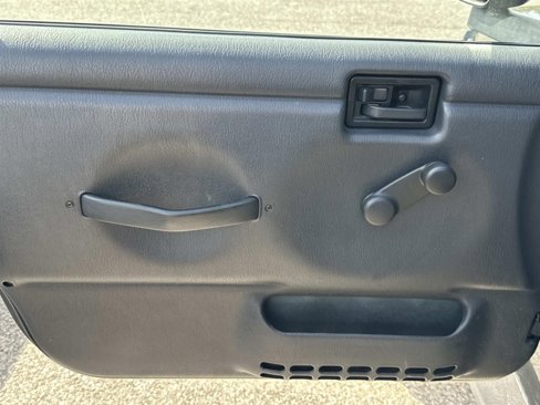 Used 2006 Jeep Wrangler SE image 10