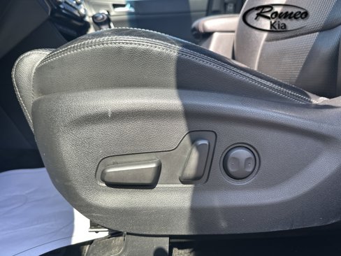 Used 2021 Kia Sportage EX w/ EX Technology Package image 25