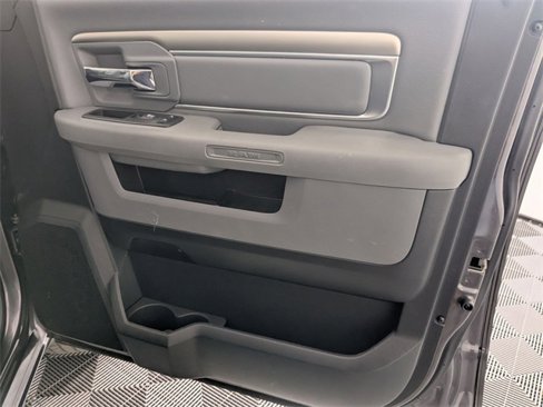 Used 2019 RAM 1500 Classic Warlock w/ Electronics Group image 32