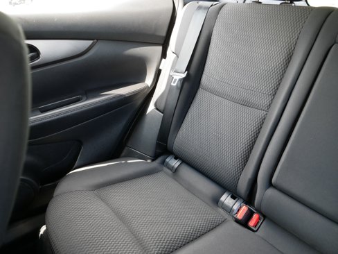 Certified 2022 Nissan Rogue Sport S image 12