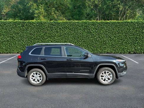 Used 2015 Jeep Cherokee Latitude w/ Safety Group image 2