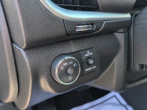 Used 2015 Chevrolet Traverse LT w/ Style and Technology Package image 17