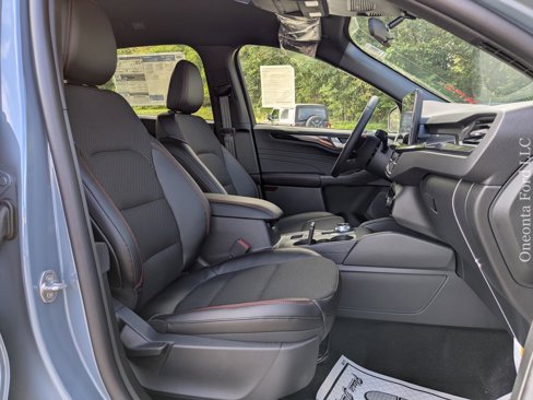 New 2025 Ford Escape ST-Line image 18