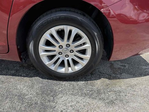 Used 2017 Toyota Sienna XLE image 58