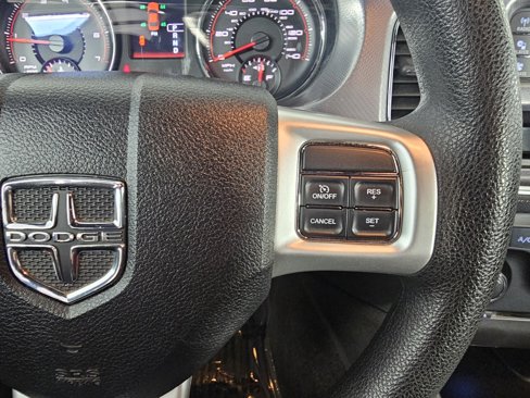 Used 2013 Dodge Charger SE image 27