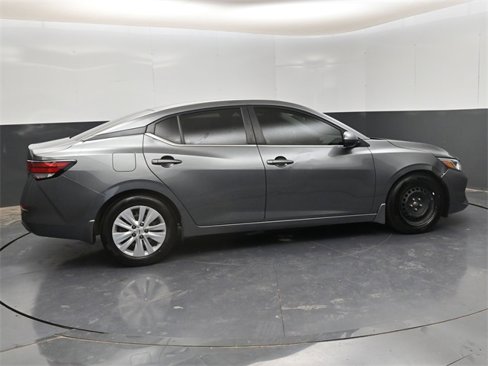Used 2022 Nissan Sentra S image 7
