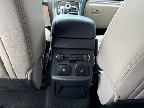 Used 2018 Ford Explorer Limited image 27