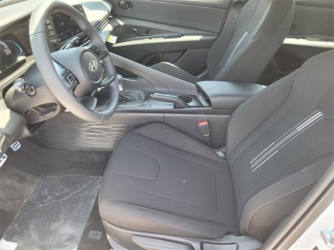 New 2025 Hyundai Elantra Sport image 12