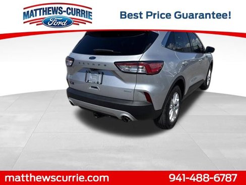 Certified 2020 Ford Escape SE image 4