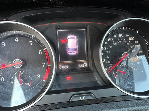 Used 2016 Volkswagen GTI SE image 17