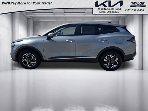 Used 2024 Kia Sportage LX image 8