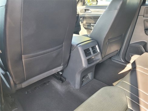 Used 2020 Volkswagen Atlas Cross Sport SE w/ Panoramic Sunroof Package image 14