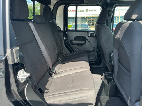 Certified 2023 Jeep Gladiator Sport image 22