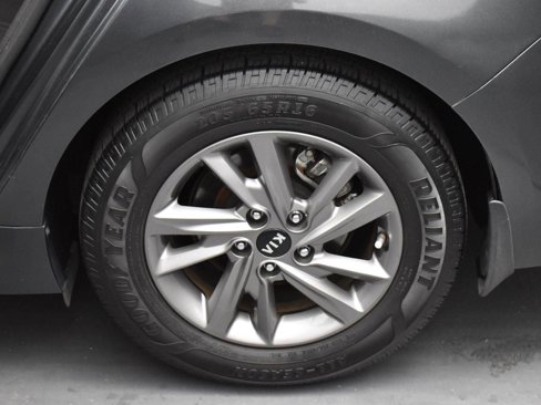 Used 2020 Kia Optima LX image 27