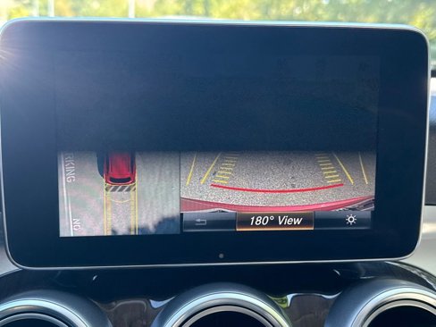 Used 2018 Mercedes-Benz GLC 300 4MATIC image 20