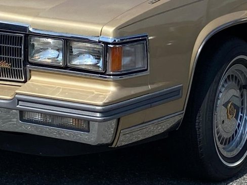 Used 1986 Cadillac De Ville Fleetwood image 22