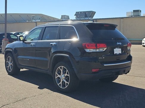 Used 2022 Jeep Grand Cherokee Limited w/ Trailer Tow Group IV image 4
