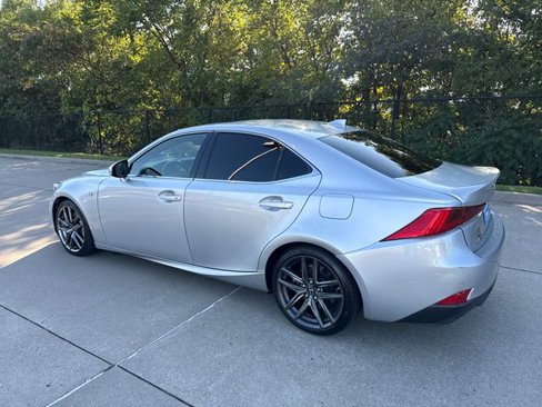 Used 2017 Lexus IS 200t F Sport image 3