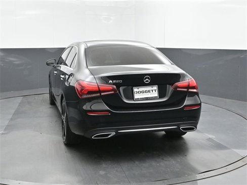 Used 2022 Mercedes-Benz A 220 image 8