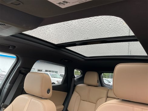 Used 2019 Chevrolet Blazer Premier w/ Sun and Wheels Package image 21