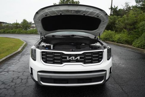Used 2023 Kia Telluride S w/ S Sunroof Package image 9