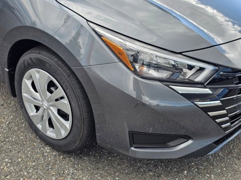 New 2025 Nissan Versa S w/ Trunk Package image 18