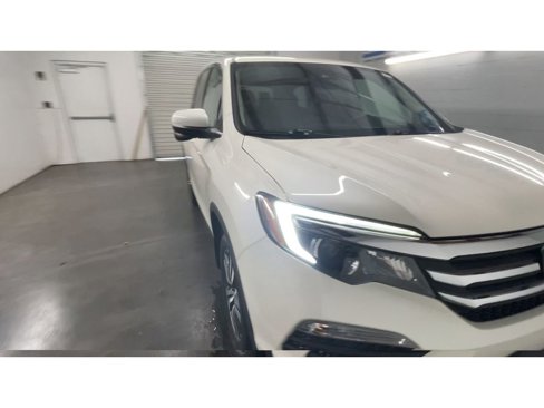 Used 2018 Honda Pilot EX image 3
