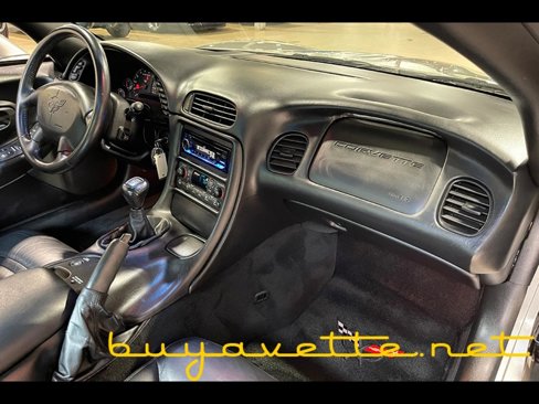 Used 2001 Chevrolet Corvette Coupe w/ Preferred Equipment Group2 image 15