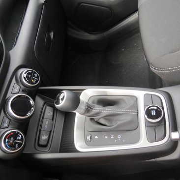 New 2025 Hyundai Venue SEL image 16