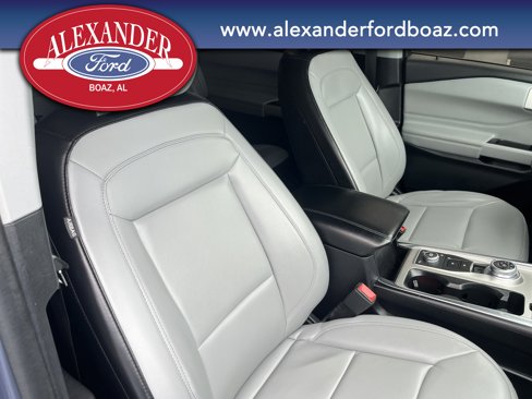 Used 2021 Ford Explorer XLT w/ Equipment Group 202A image 17