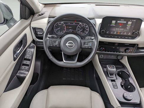 Used 2023 Nissan Rogue SL w/ SL Premium Package image 13