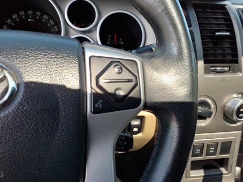 Used 2016 Toyota Sequoia Limited image 21