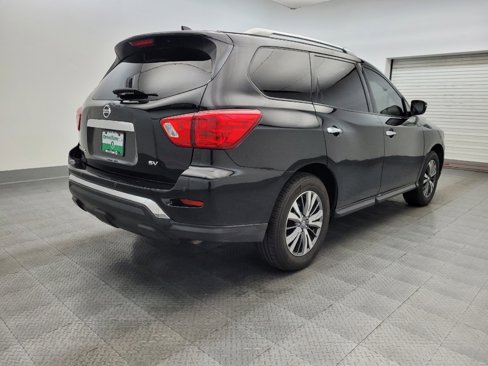 Used 2019 Nissan Pathfinder SV image 9