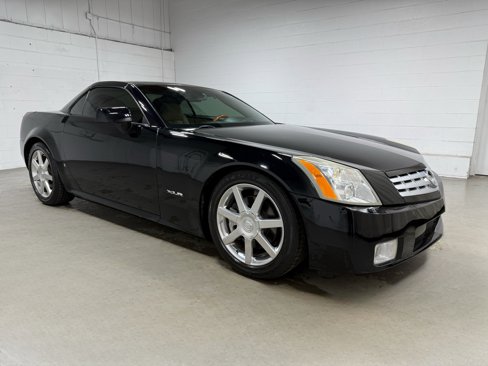 Used 2007 Cadillac XLR image 7